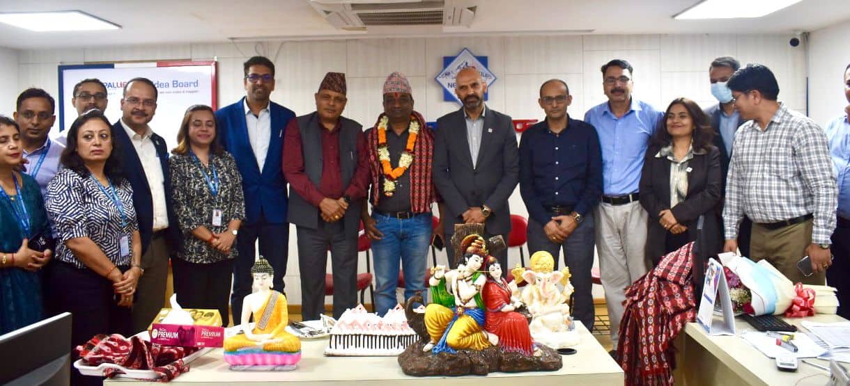 नेपाल लाइफका जोनल हेड दिगविजय सिंघलको भव्य विदाई, एउटै कम्पनीमा २० वर्ष २० दिनको अनुभव
