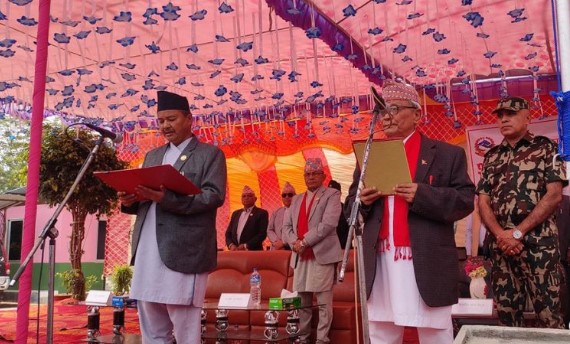 लुम्बिनी सरकारका मुख्यमन्त्री चौधरीले लिए शपथ, विना विभागीय तीन मन्त्री नियुक्त