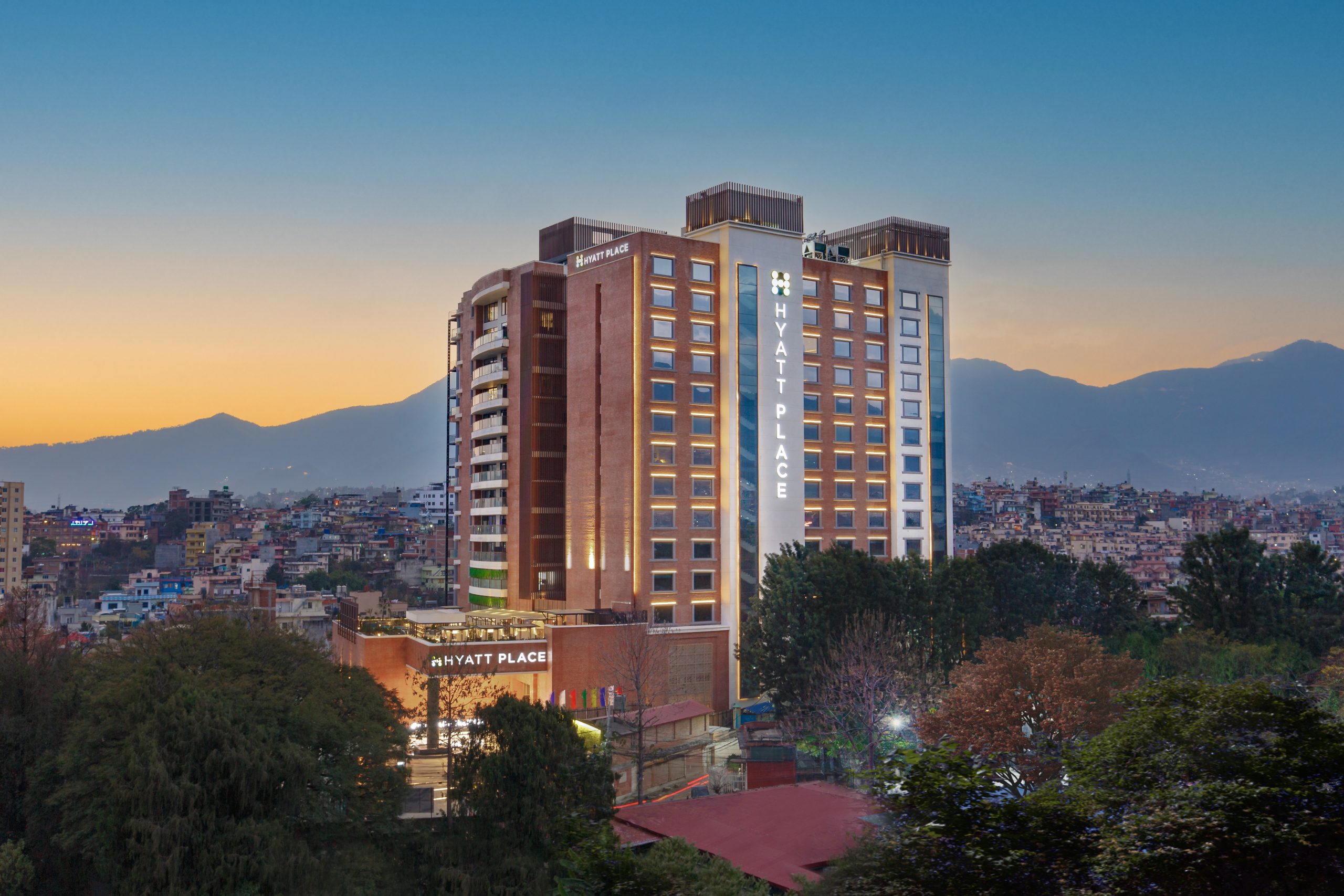 गोल्याण ग्रुपले राजधानी बाहिर पनि पाँच तारे होटल बनाउँदै, लुम्बिनीमा रू ४ अर्ब लगानीको तयारी